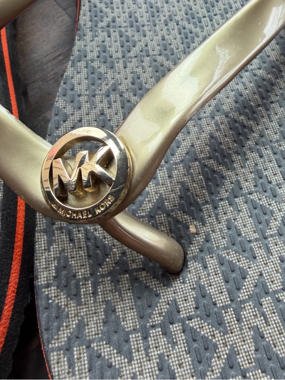 Michael Kors Eva Stripe Flip Flop! Like NEW!! - Picture 4 of 7